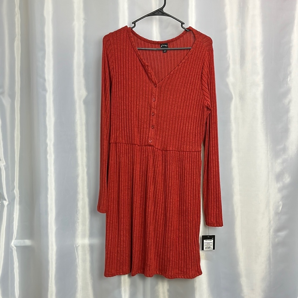 Art class women’s dress